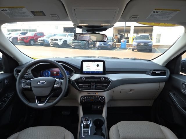 Used 2021 Ford Escape SEL w/ Technology Package AWD/4WD image 21