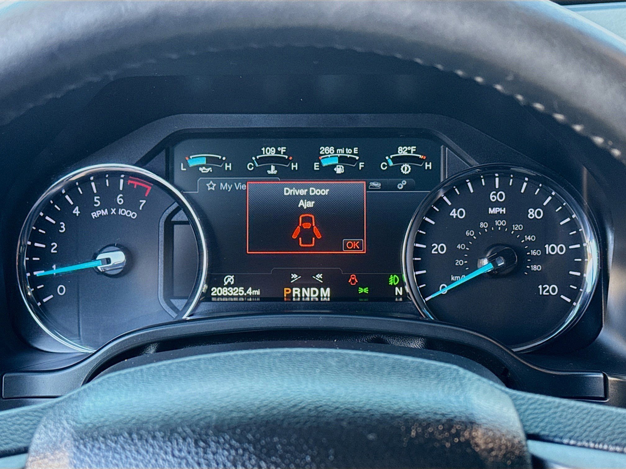 Used 2018 Ford Expedition Max XLT w/ Equipment Group 202A image 9