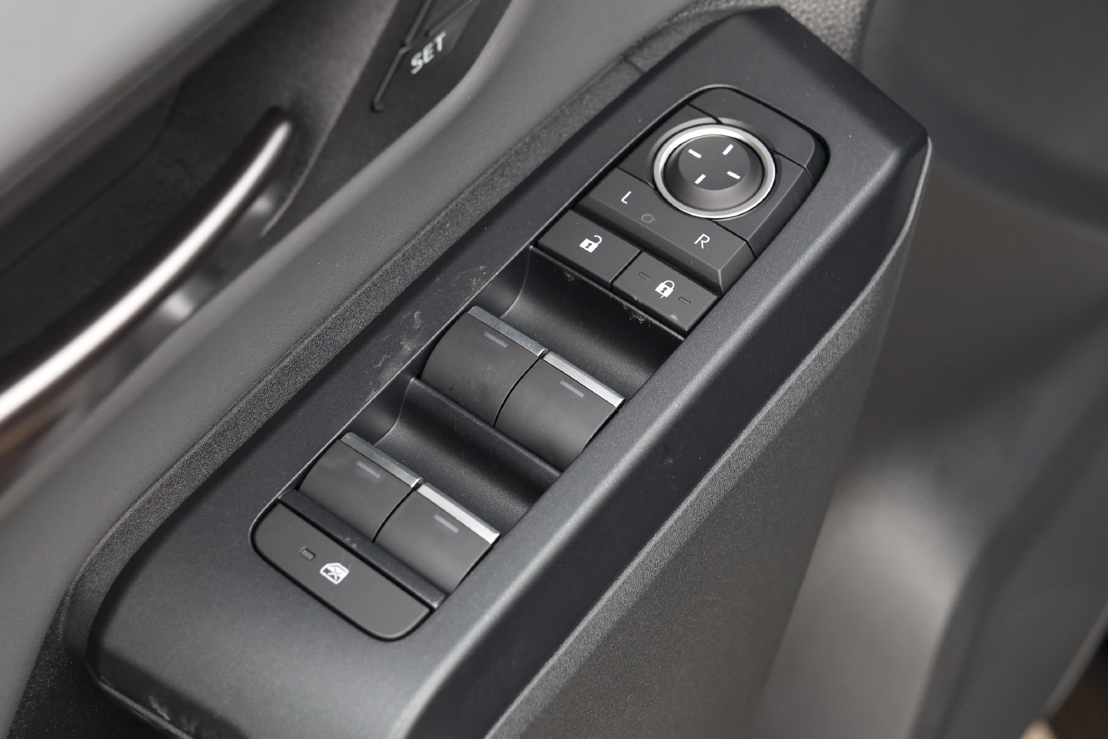 New 2026 Toyota RAV4 XSE AWD/4WD image 28