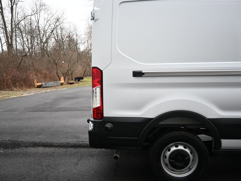 New 2026 Ford Transit 250 148 Medium Roof w/ Load Area Protection Package image 12