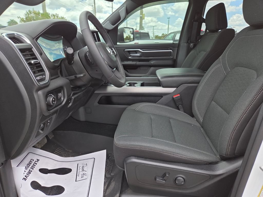 Used 2025 RAM 1500 Big Horn AWD/4WD image 22