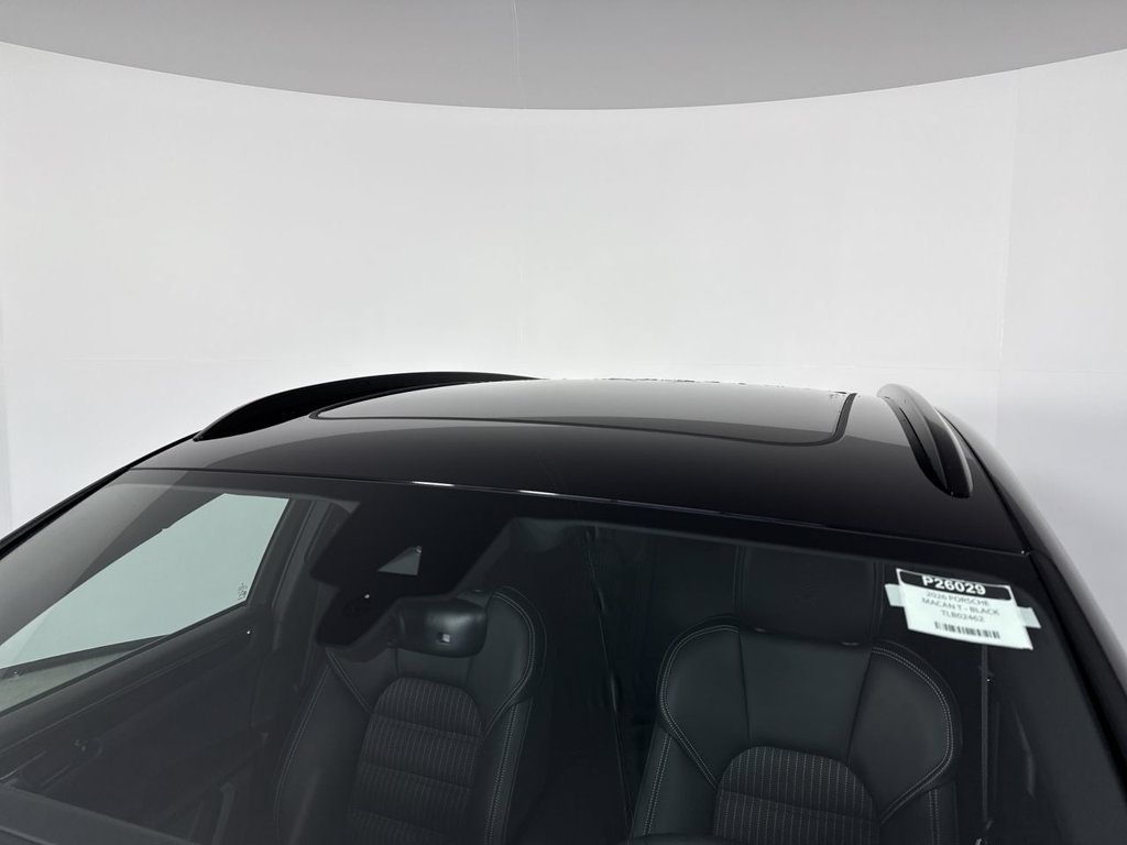Certified 2026 Porsche Macan Turbo AWD/4WD image 17