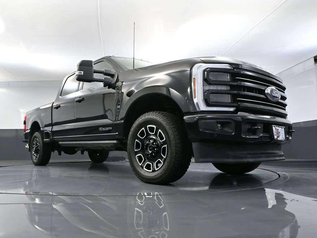 Used 2025 Ford F250 Platinum image 58
