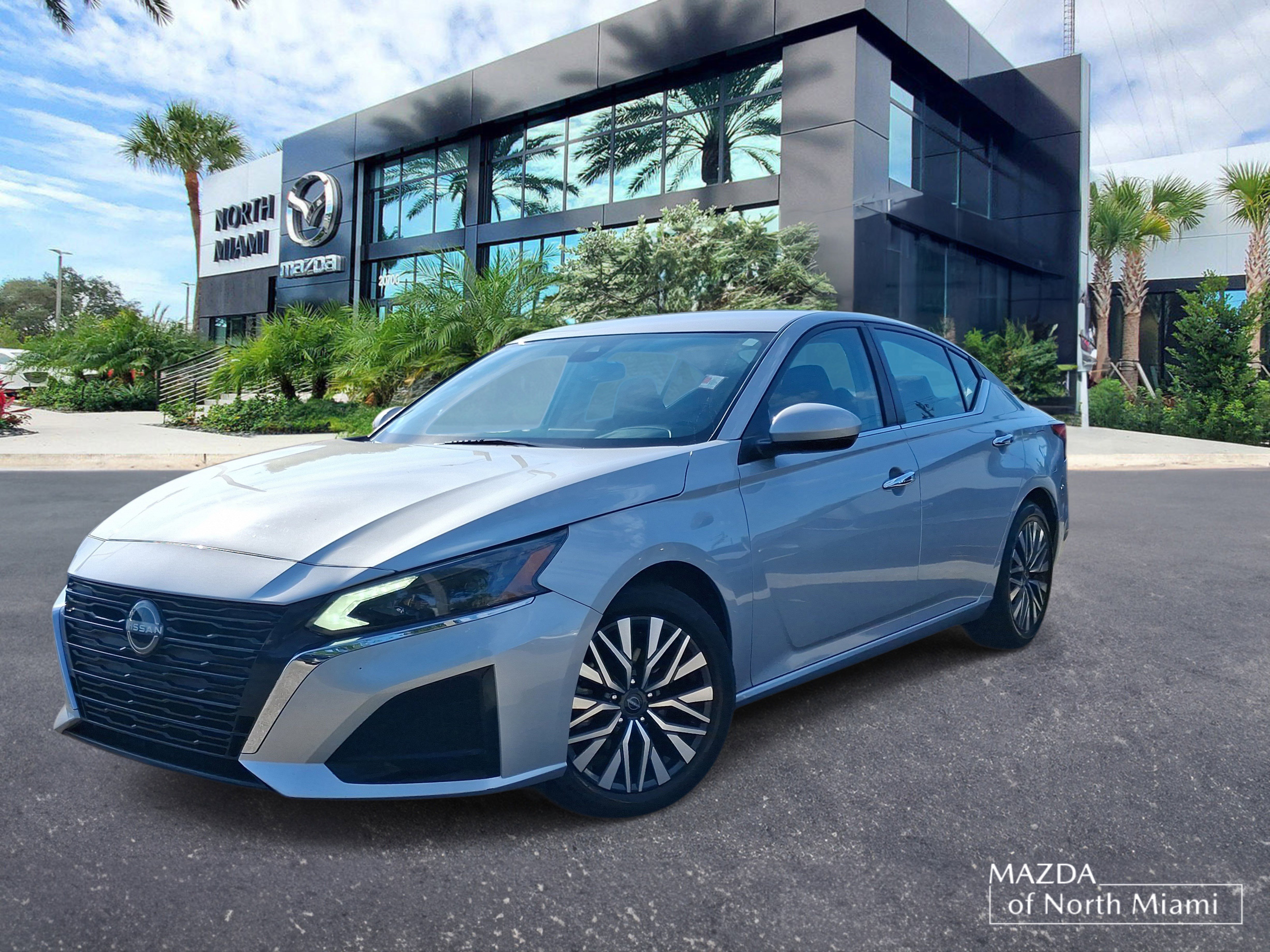 Used 2023 Nissan Altima 2.5 SV