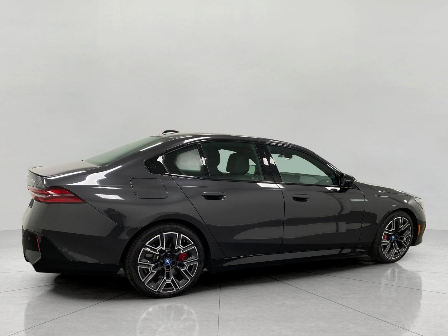 Used 2024 BMW i5 M60 w/ Premium Package image 2