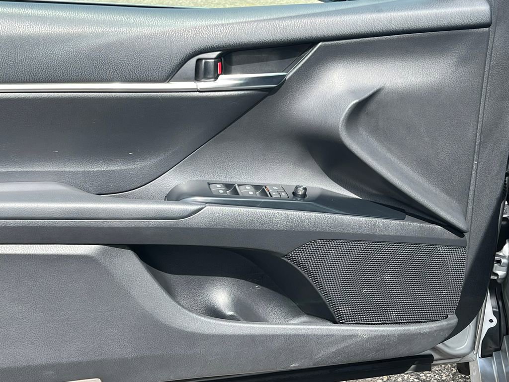 Used 2019 Toyota Camry LE w/ Convenience Package image 15