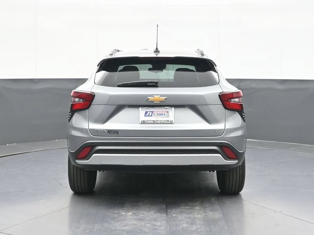 New 2026 Chevrolet Trax LT w/ Driver Confidence Package FWD image 8