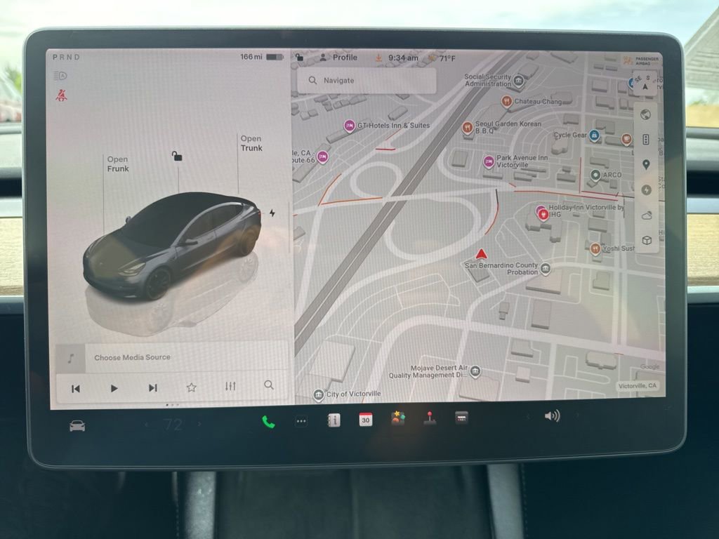 Used 2022 Tesla Model 3 Performance image 18