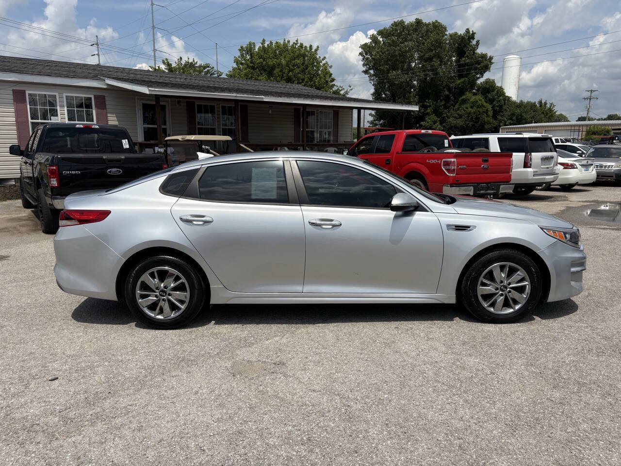 Used 2017 Kia Optima LX FWD image 6