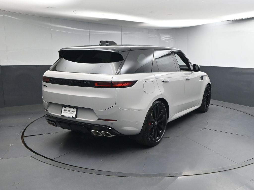 Used 2025 Land Rover Range Rover Sport Dynamic SE image 23