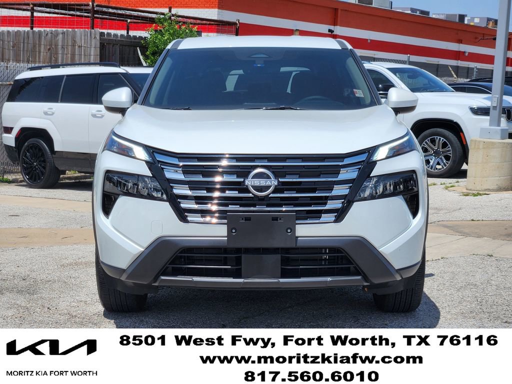 Used 2026 Nissan Rogue SV w/ Cold Weather Package AWD/4WD image 2