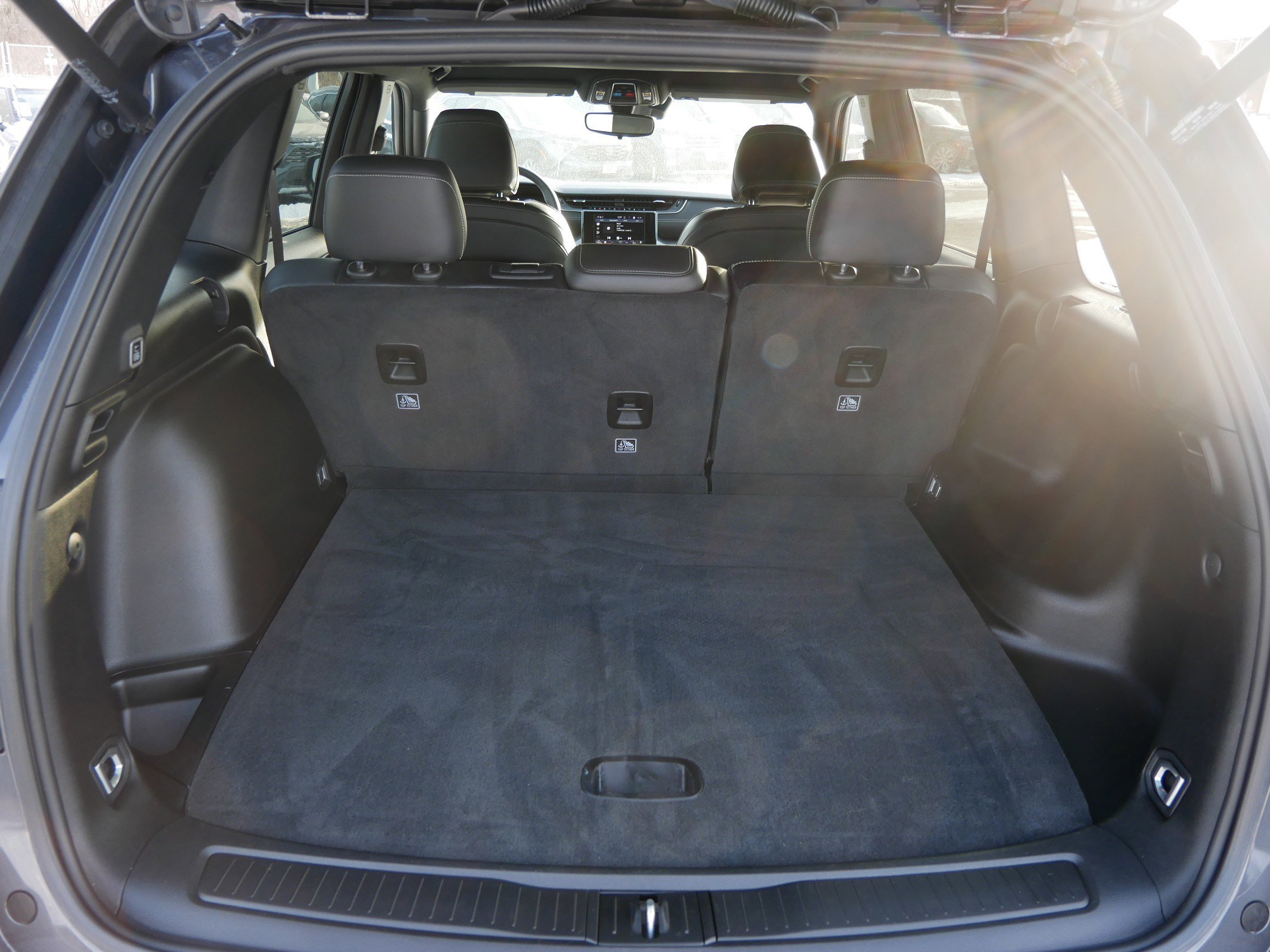 Used 2023 Jeep Grand Cherokee Altitude image 18