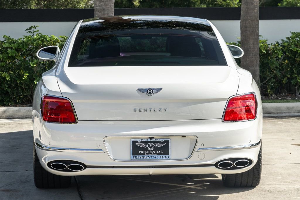 Used 2023 Bentley Flying Spur Azure image 6