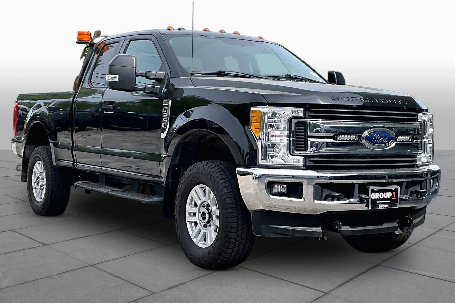 Certified 2017 Ford F250 XLT w/ XLT Value Package AWD/4WD image 3