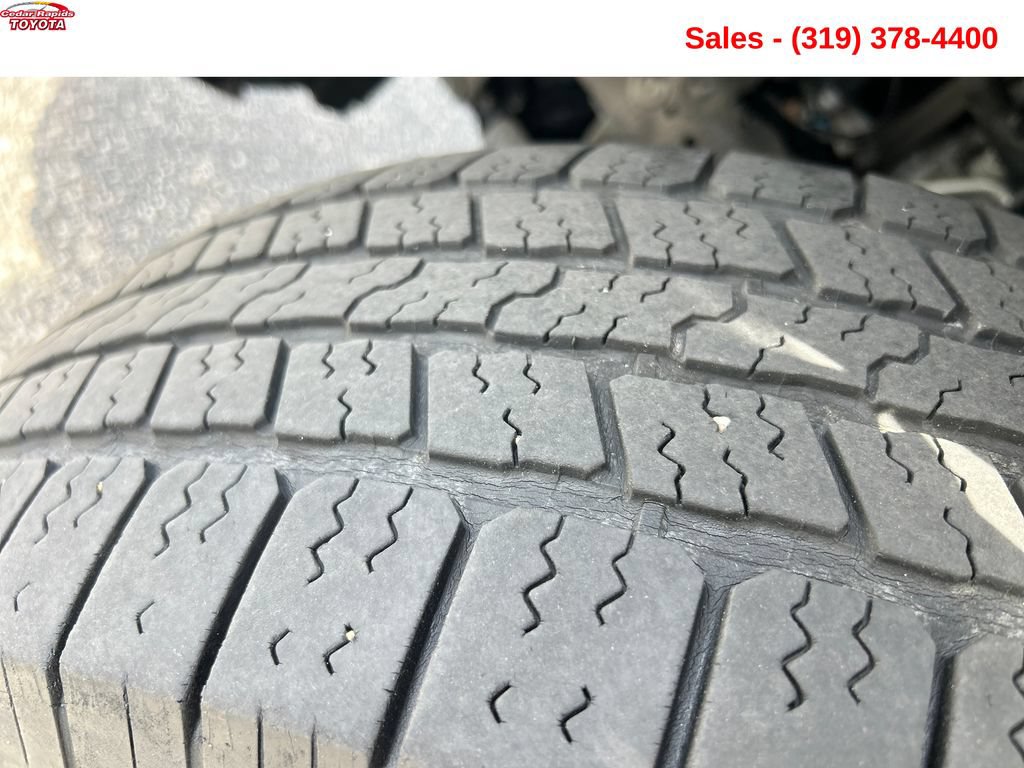 Used 2021 Toyota 4Runner SR5 AWD/4WD image 22