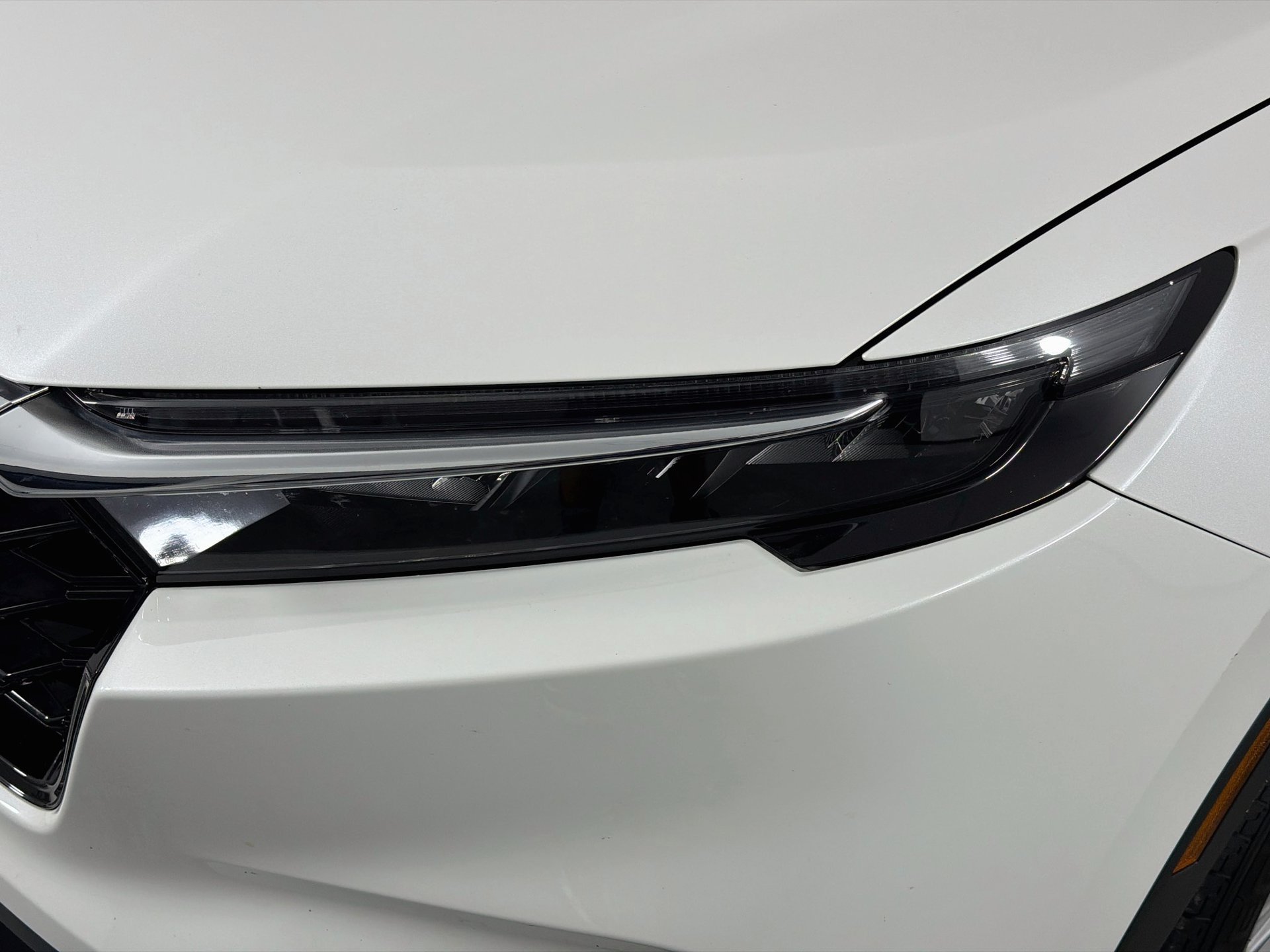 Used 2024 Honda CR-V EX image 9