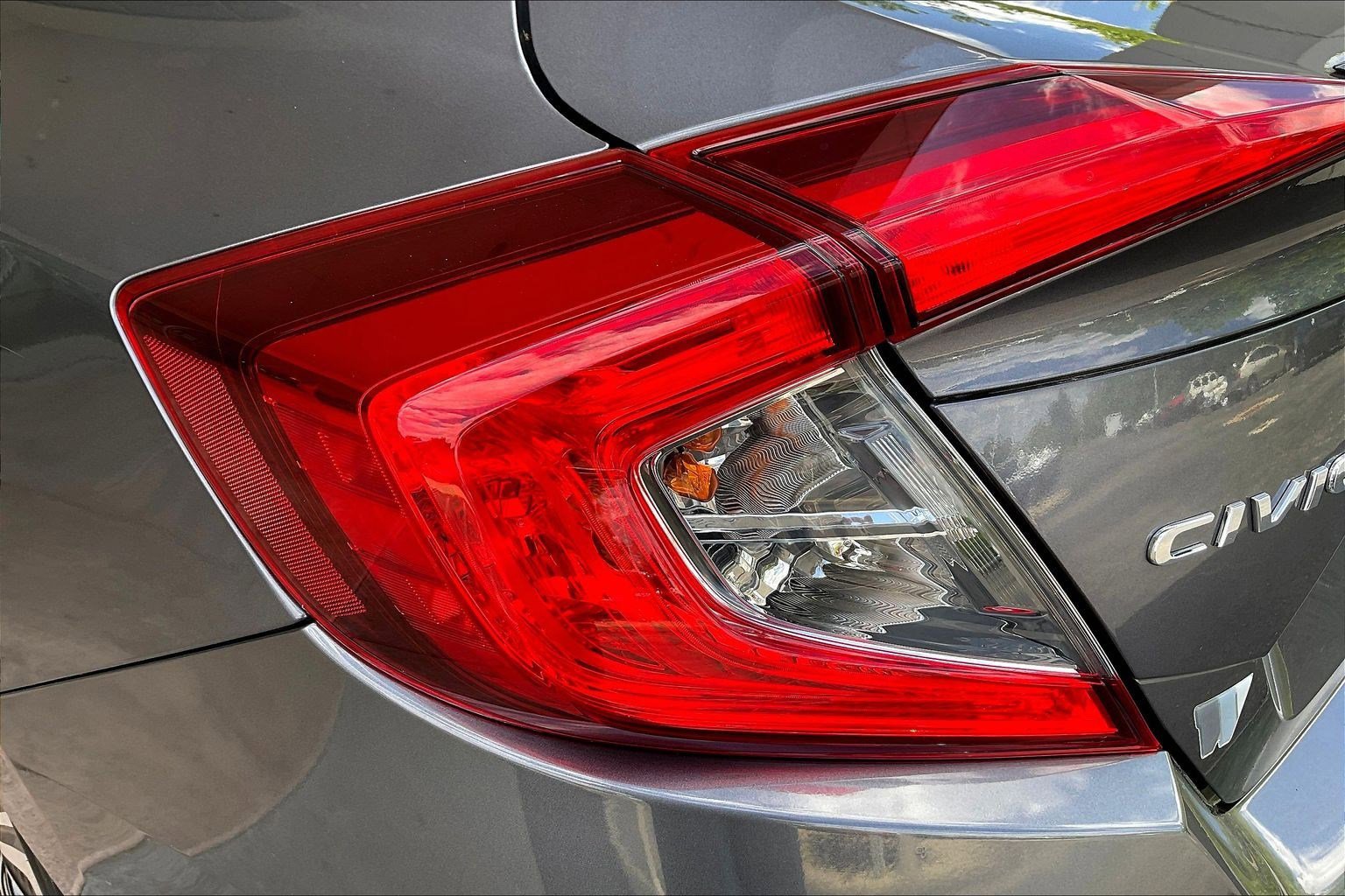 Used 2018 Honda Civic EX-T image 21