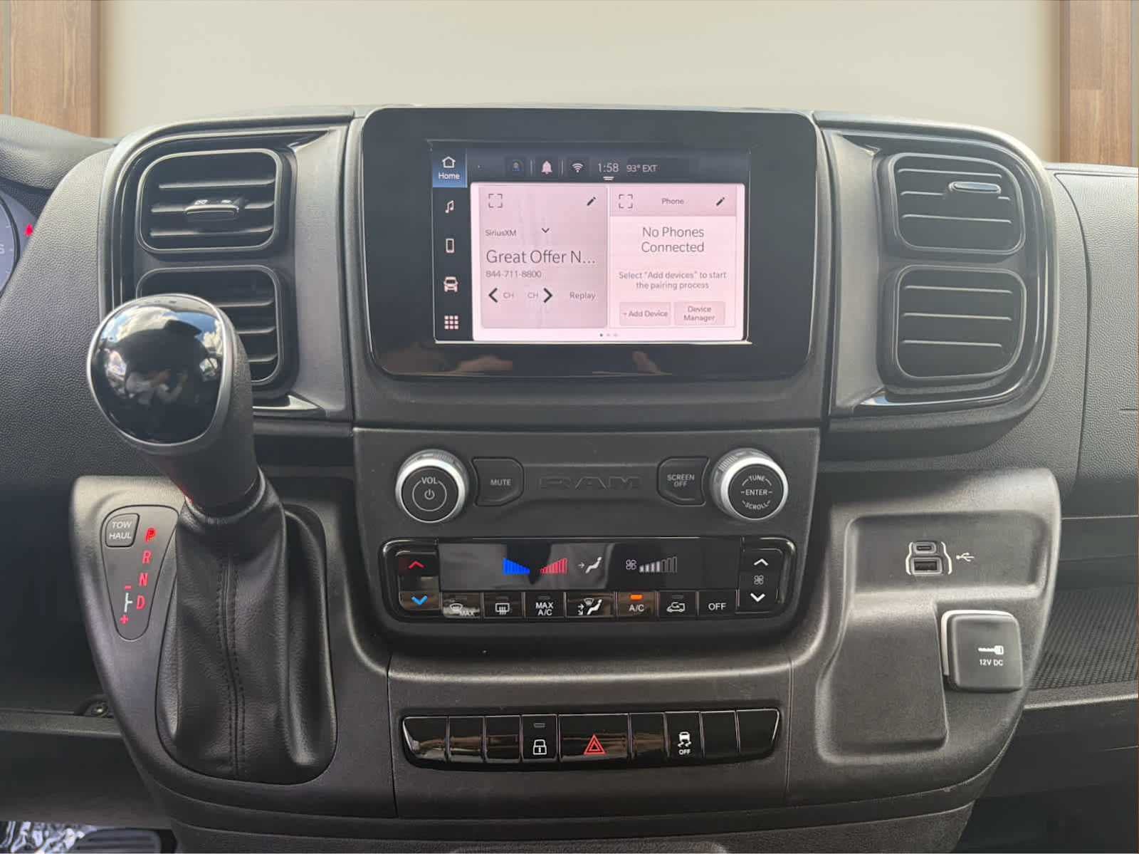 Used 2025 RAM ProMaster 2500 w/ Convenience Group FWD image 16