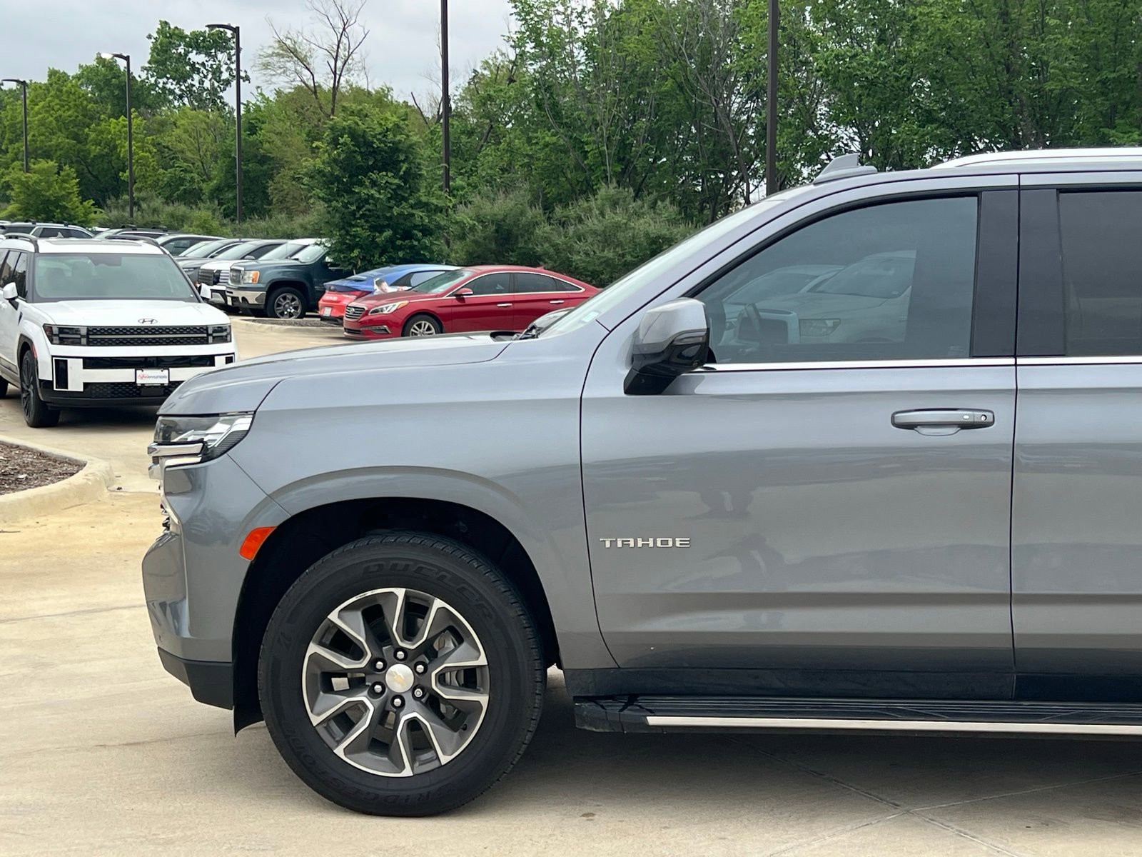 Used 2021 Chevrolet Tahoe LT w/ LT Signature Package RWD image 7