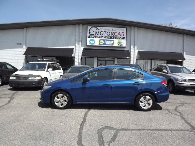 Used 2015 Honda Civic LX image 2