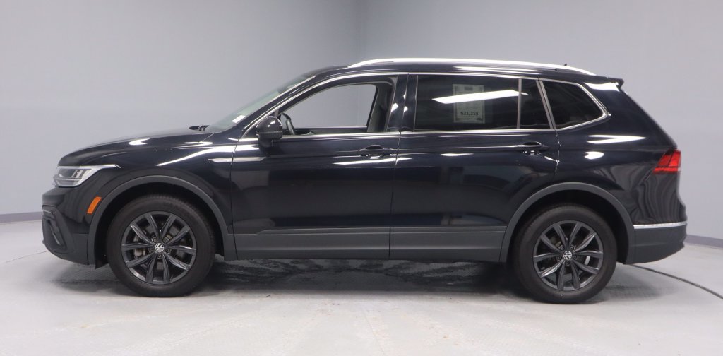 Used 2022 Volkswagen Tiguan SE w/ Panoramic Sunroof Package AWD/4WD image 7