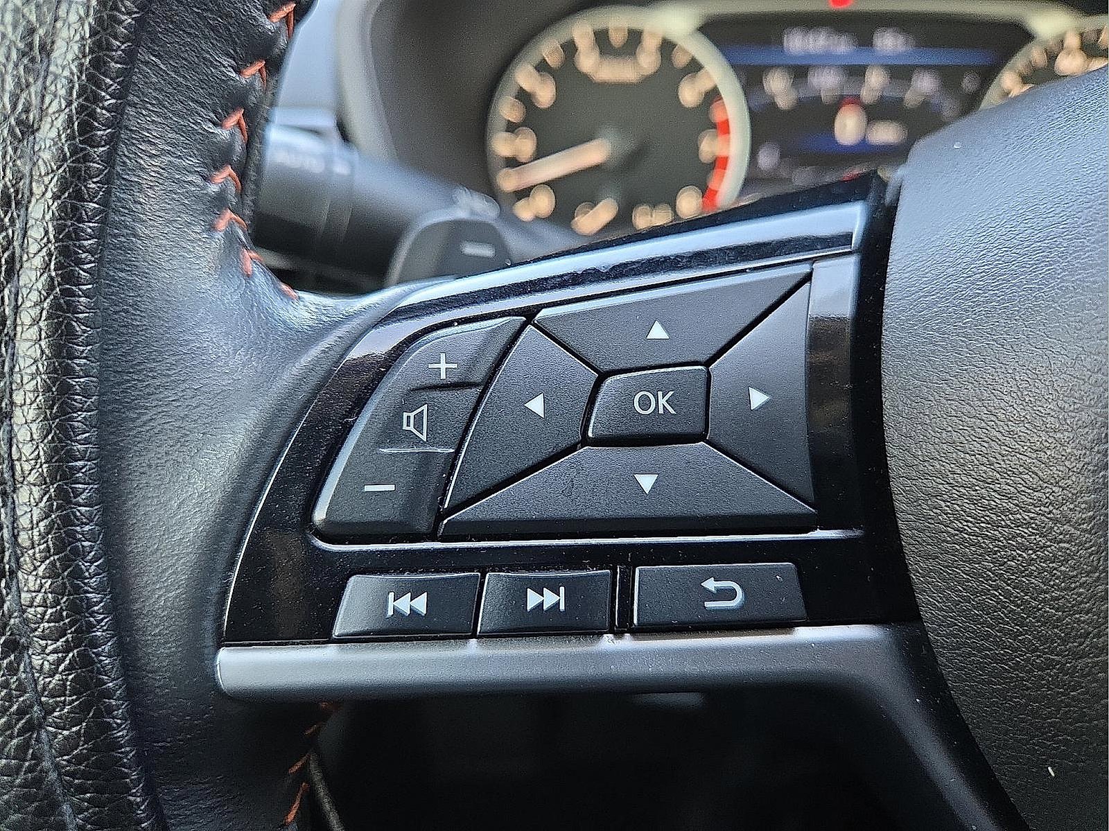 Used 2023 Nissan Altima 2.5 SR w/ SR Premium Package image 19