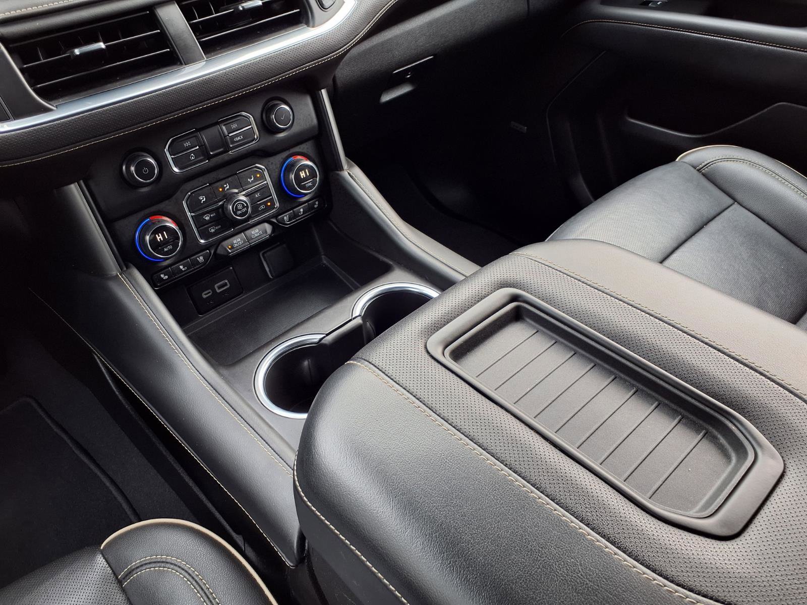 Used 2024 Chevrolet Tahoe Premier image 18