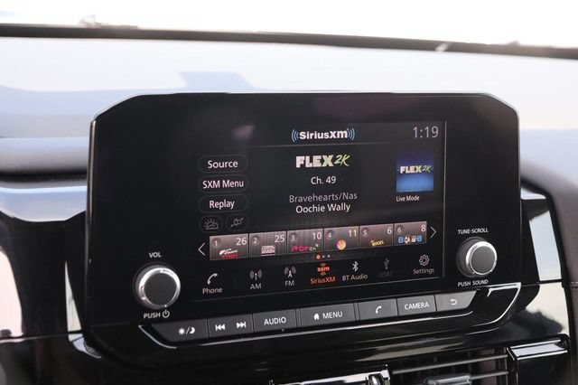 Certified 2025 Nissan Pathfinder SV w/ SV Premium Package FWD image 19