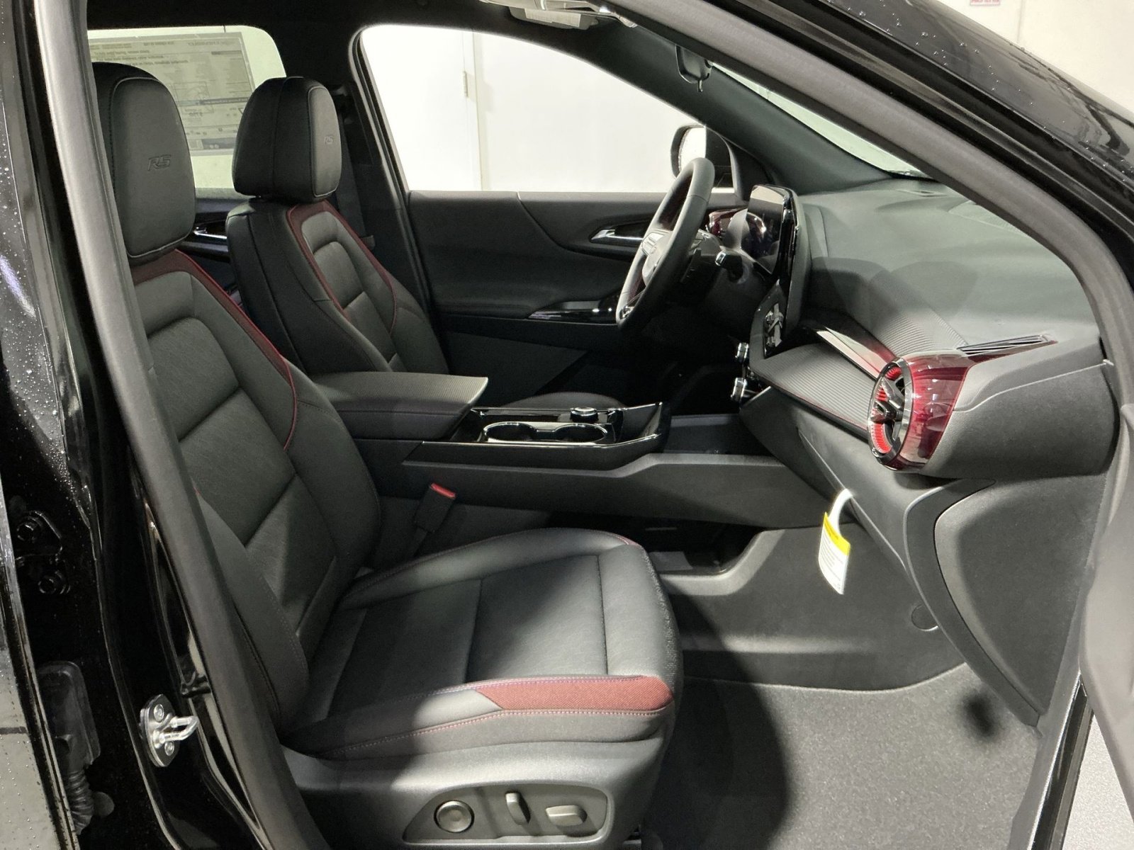 New 2026 Chevrolet Equinox RS w/ Convenience Package III image 33