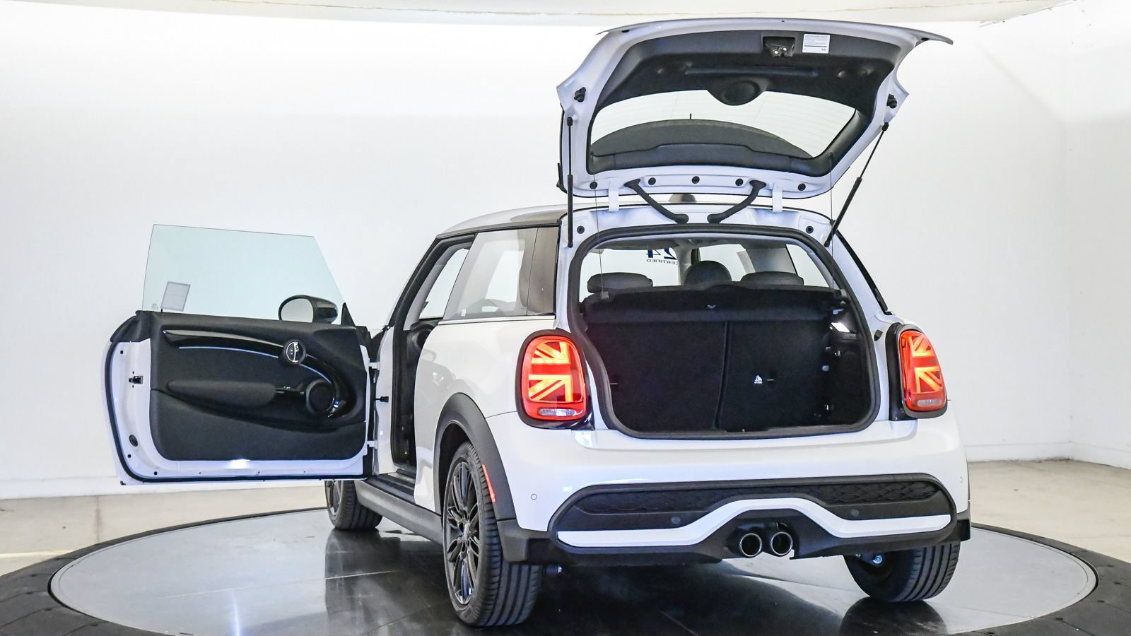 Certified 2024 MINI Cooper S FWD image 26