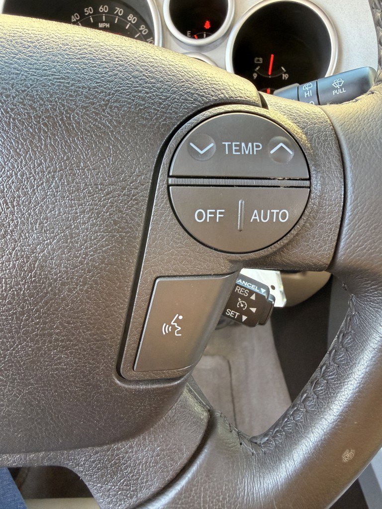 Used 2008 Toyota Sequoia Limited image 22