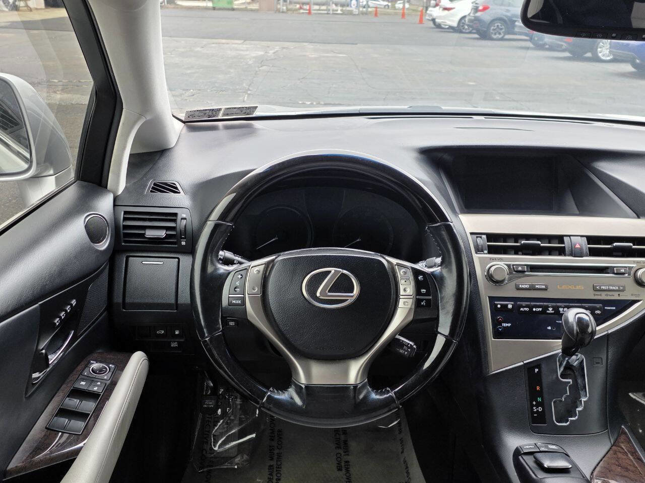 Used 2013 Lexus RX 450h Base AWD 4dr SUV w/ Navigation Pkg image 16