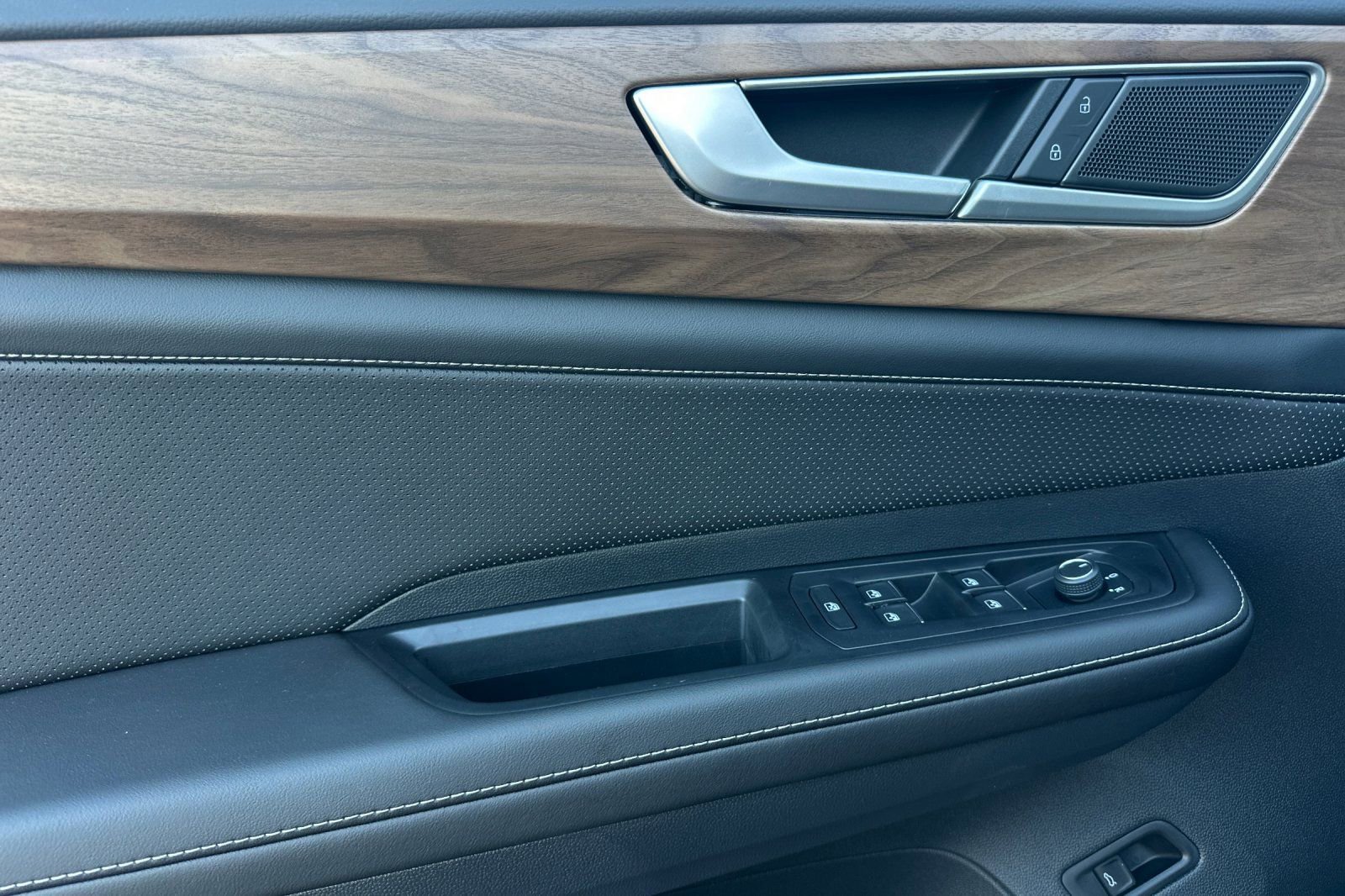 New 2026 Volkswagen Atlas SE AWD/4WD image 11