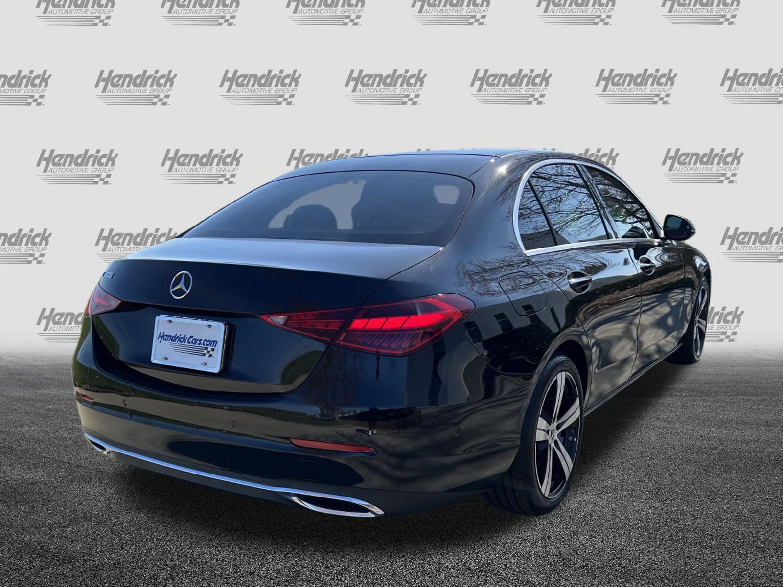 Used 2025 Mercedes-Benz C 300 Sedan image 9