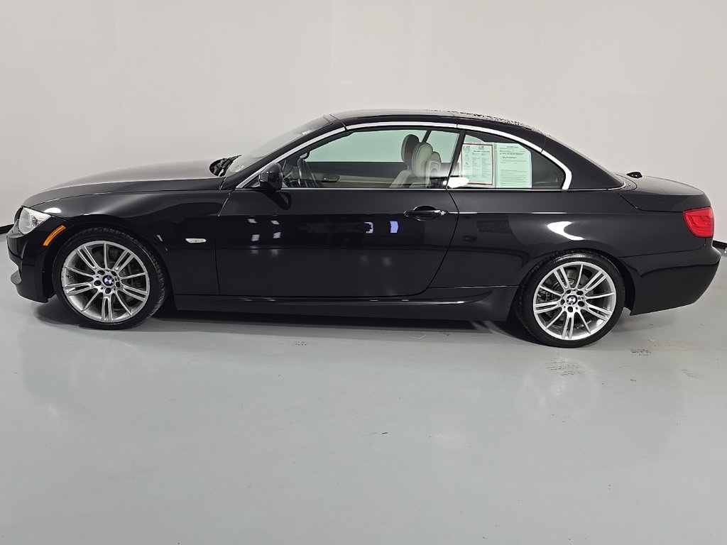 Used 2013 BMW 335i Convertible image 4