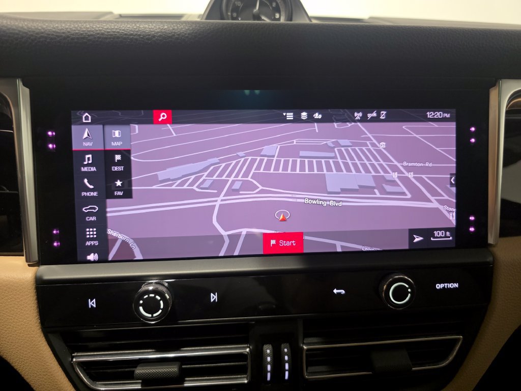 Certified 2023 Porsche Macan S AWD/4WD image 34