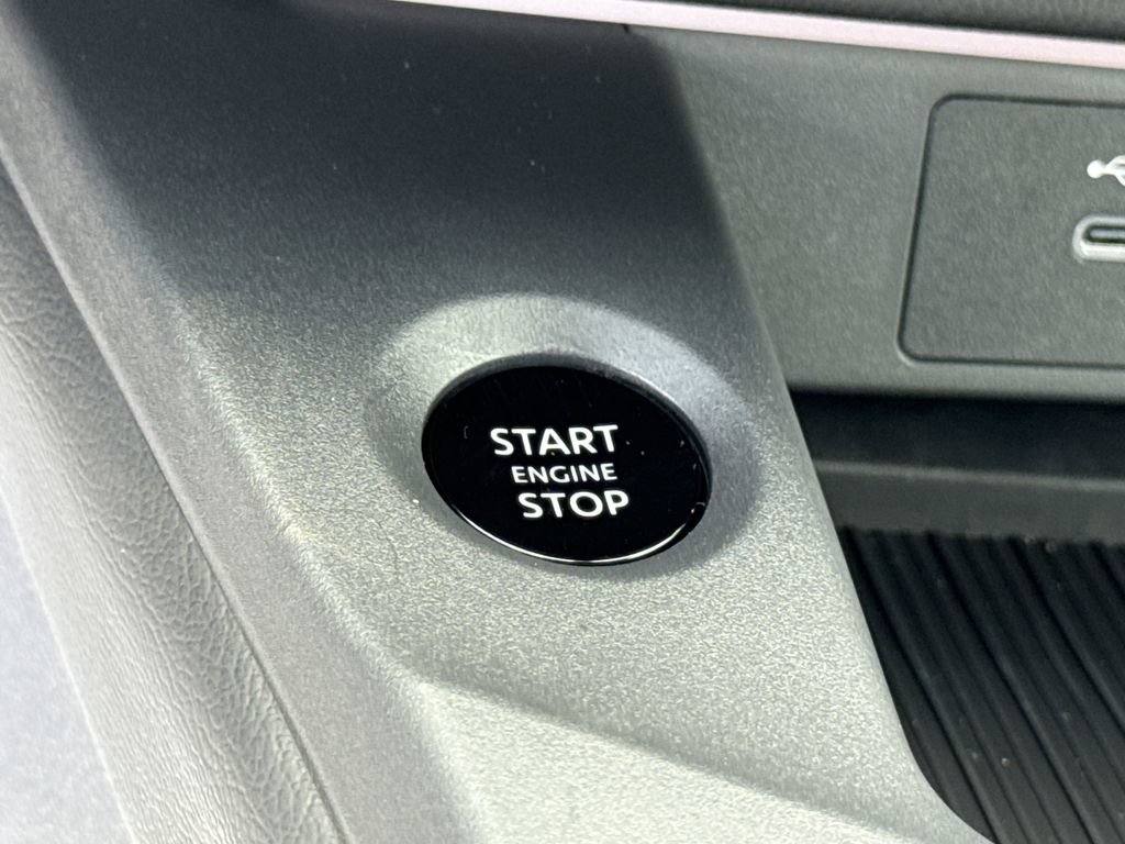 New 2026 Nissan Sentra SR w/ SR Premium Package FWD image 39