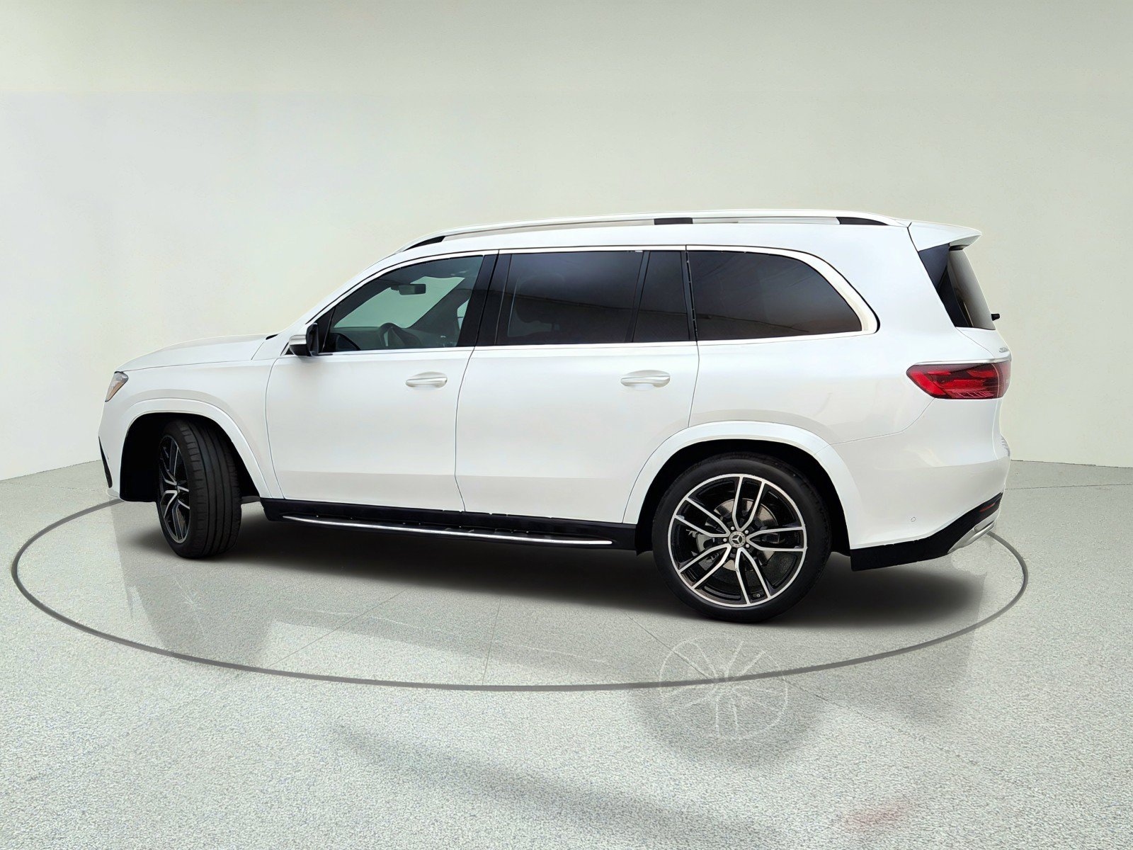 New 2026 Mercedes-Benz GLS 580 4MATIC image 13