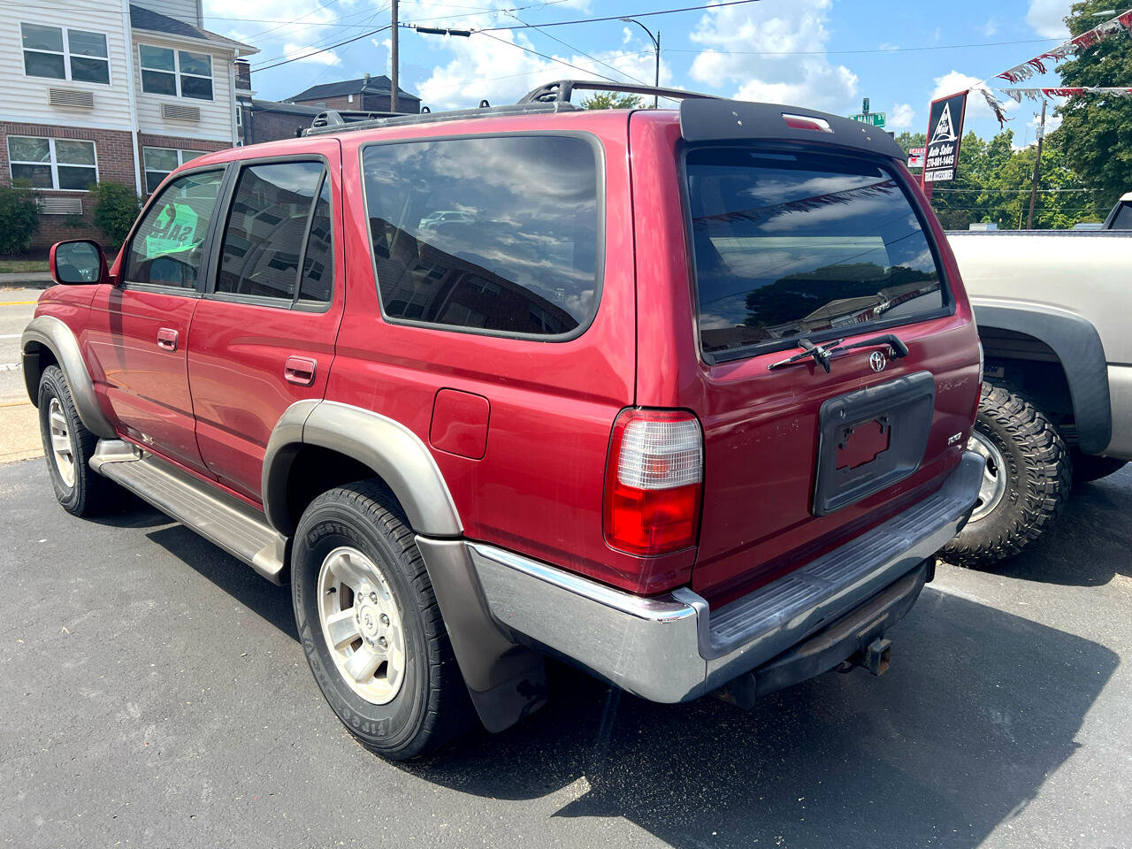 Used 2000 Toyota 4Runner SR5 image 3
