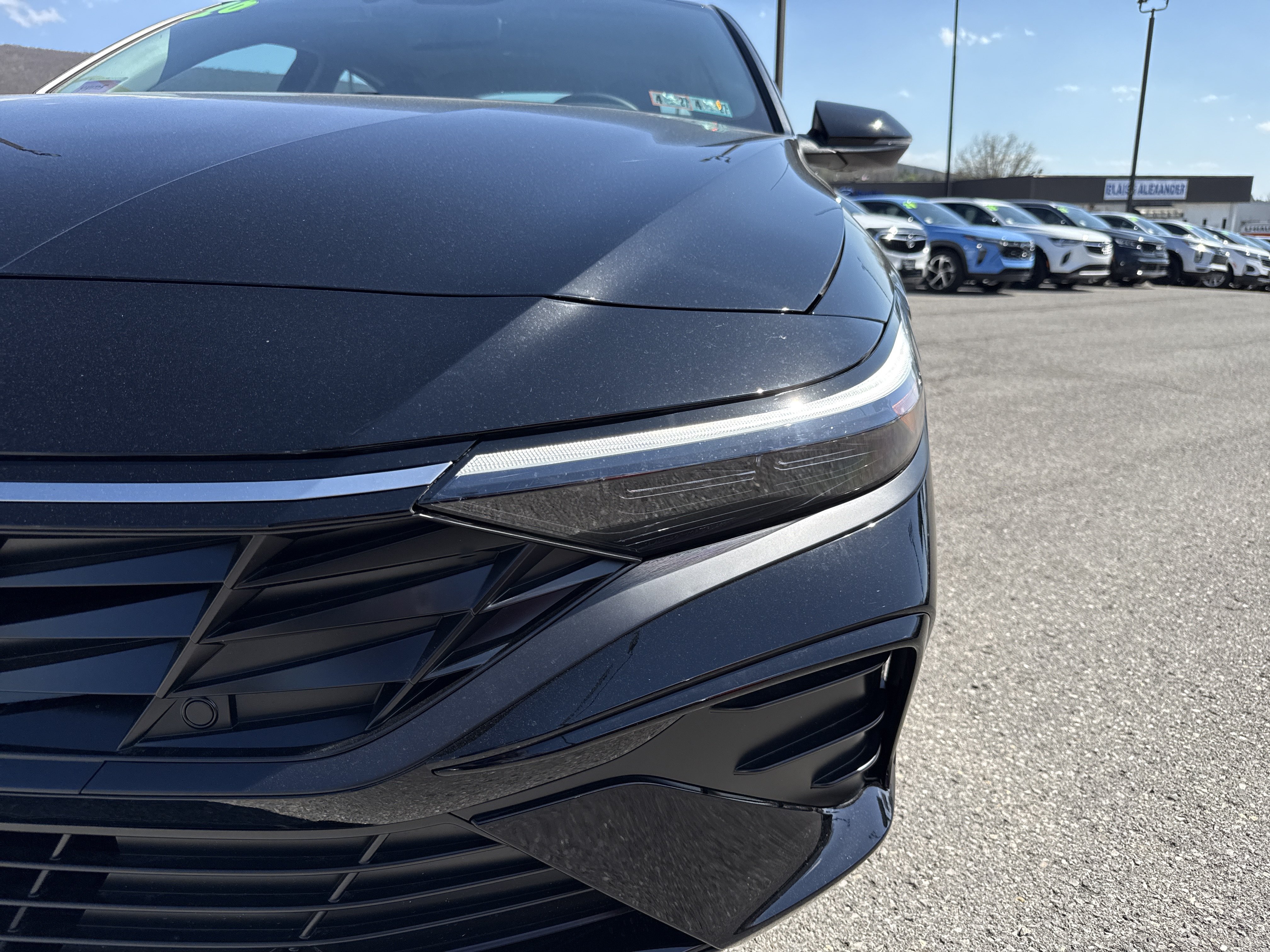 New 2026 Hyundai Elantra Limited FWD image 10