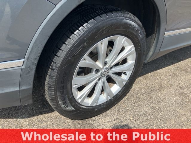 Used 2018 Volkswagen Tiguan S image 33