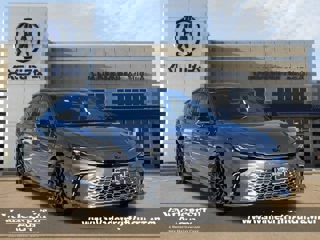 Used 2025 Toyota Camry XSE w/ Premium Plus Package