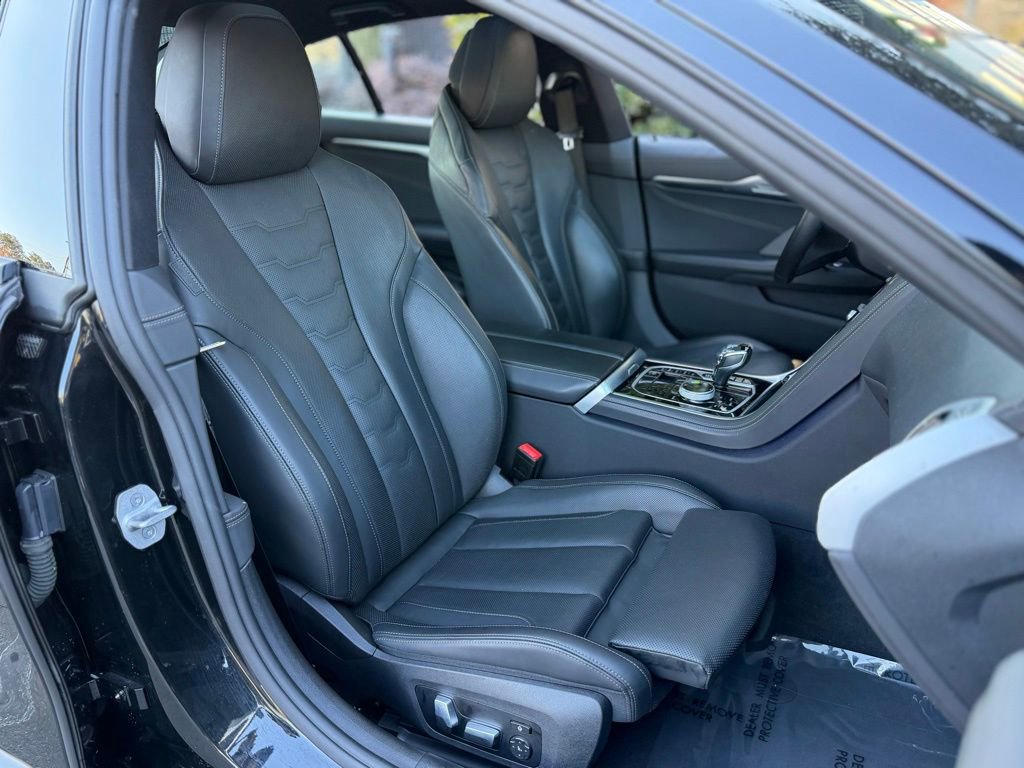 Used 2025 BMW 840i w/ M Sport Professional Package image 33