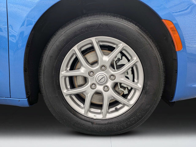 Certified 2026 Chrysler Pacifica Select FWD image 10