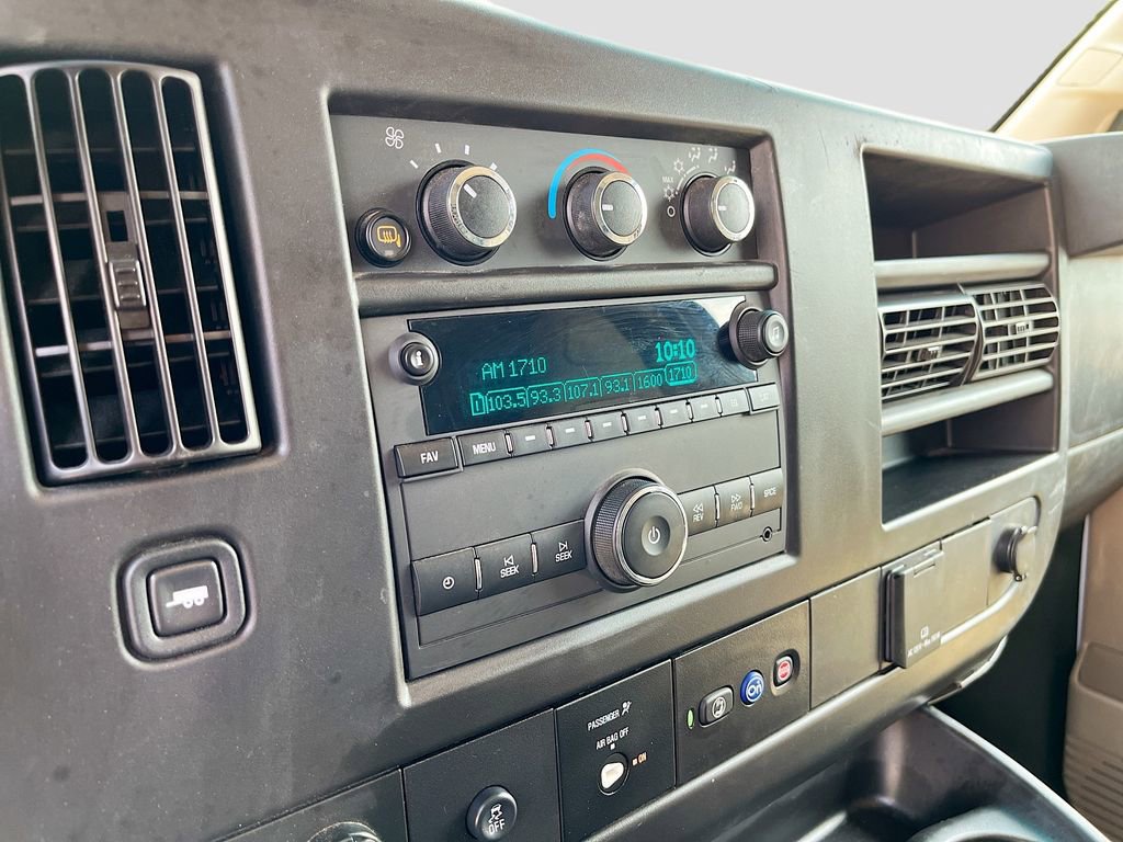 Used 2023 GMC Savana 3500 Extended w/ Driver Convenience Package image 14