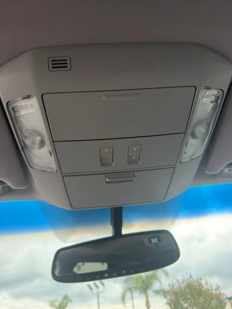 Used 2008 Toyota Sequoia Limited RWD image 51