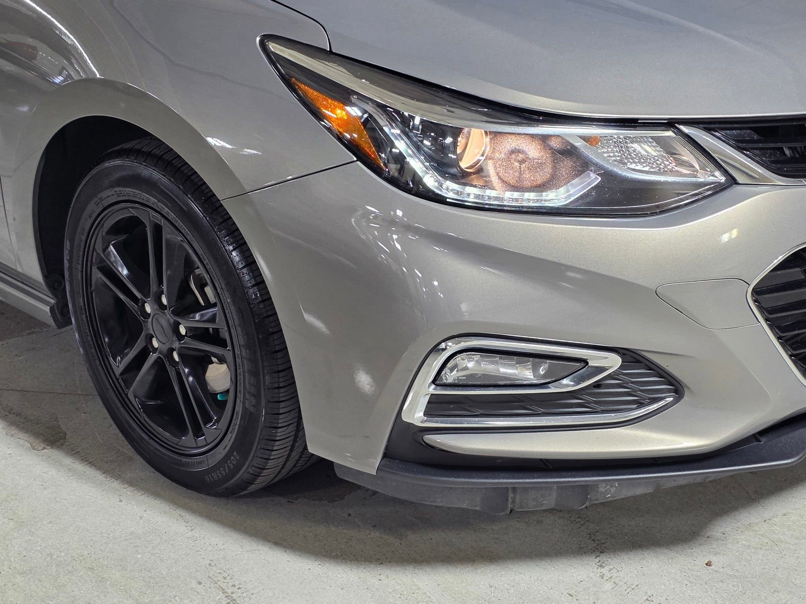 Used 2018 Chevrolet Cruze LT w/ Convenience Package image 10