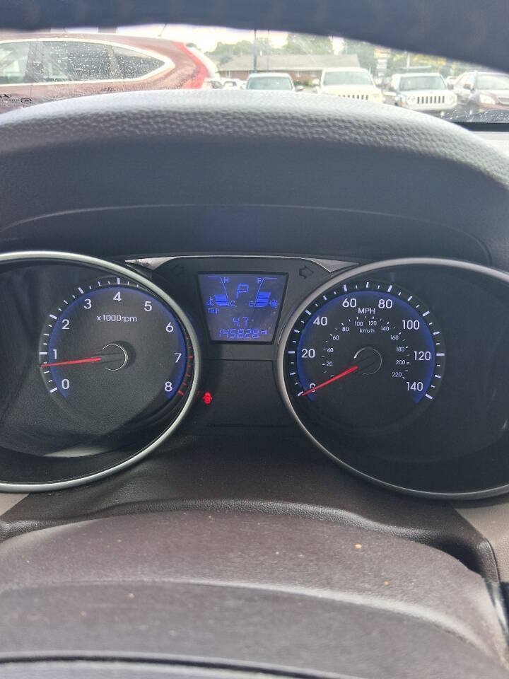 Used 2012 Hyundai Tucson GLS FWD image 12