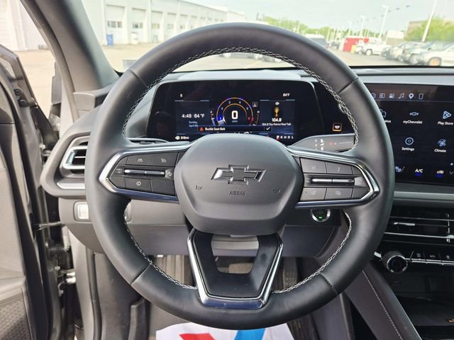 Used 2026 Chevrolet Traverse LT w/ Midnight/Sport Edition FWD image 6