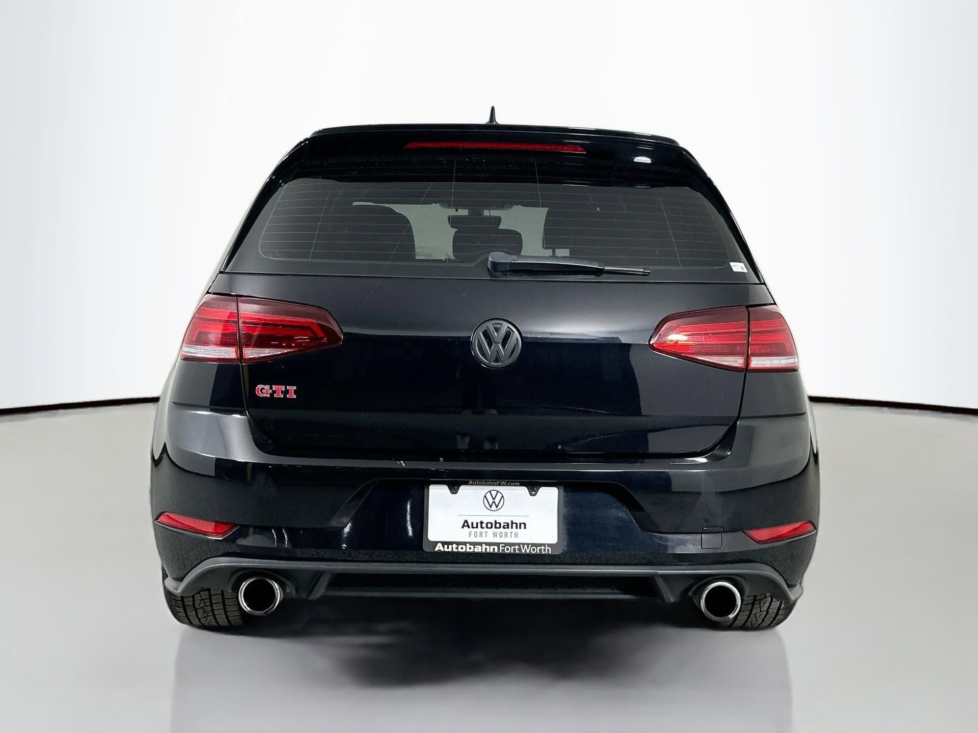 Used 2021 Volkswagen GTI SE image 6